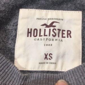 Hollister sweater